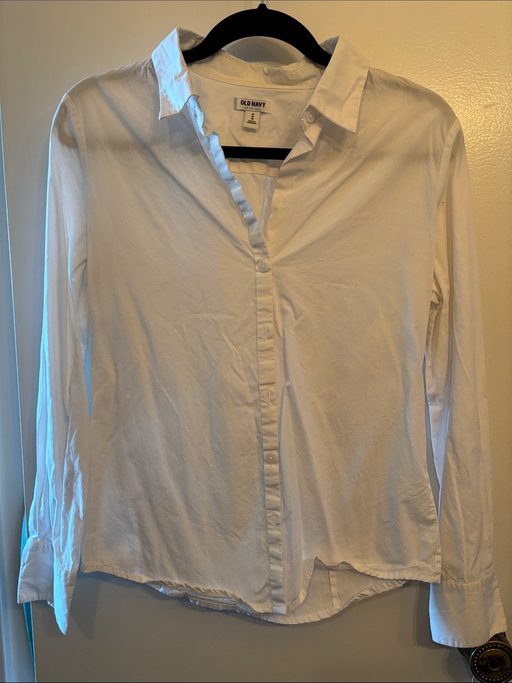 Old Navy White Long-Sleeve Button-Down Shirt